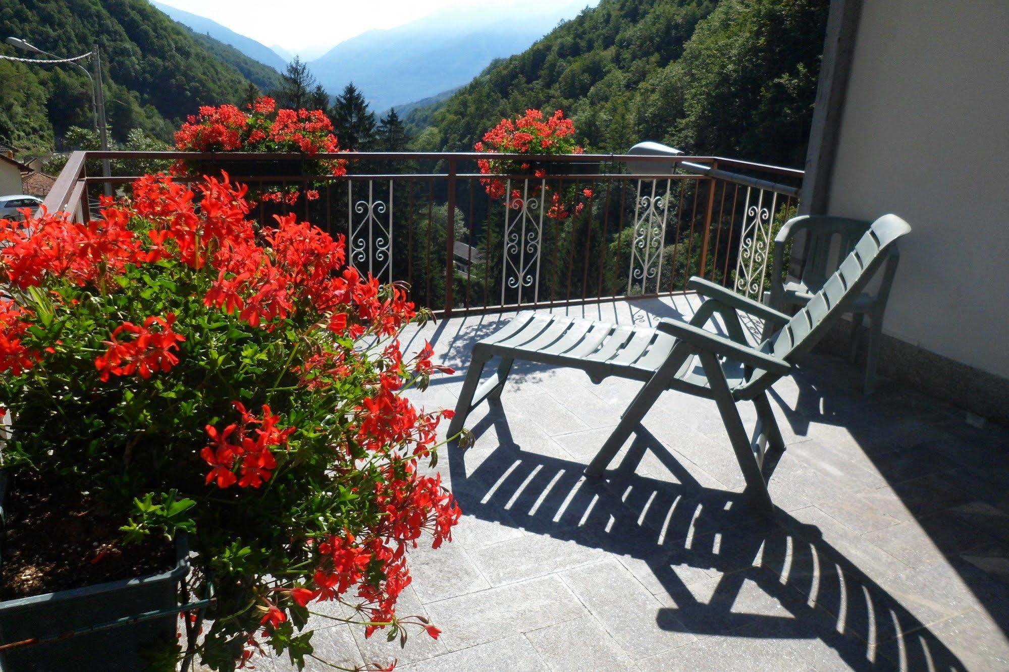 Albergo Ristorante Regina Bognanco Εξωτερικό φωτογραφία